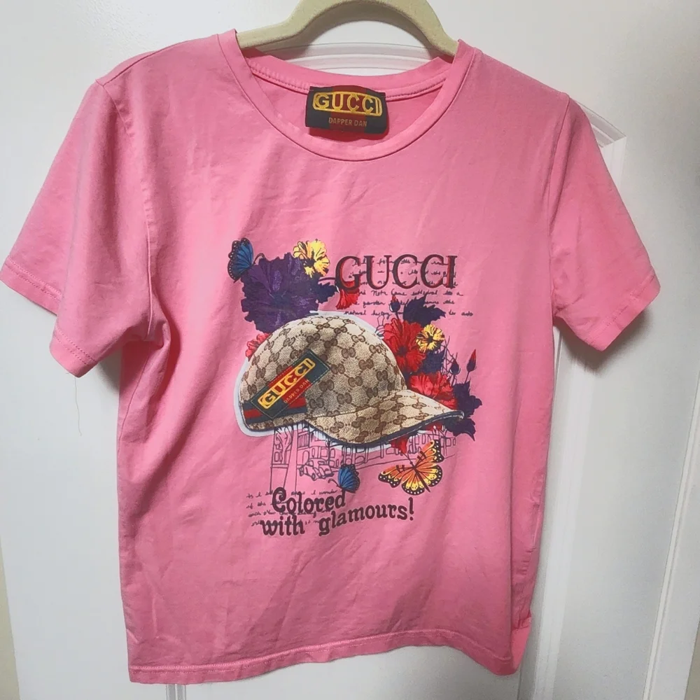 Gucci Pink Short Sleeve Tee with Graphic Design - Picture 1 of 3